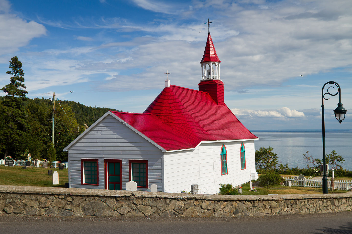 Church in  front of Hotel Tadoussac - TJG